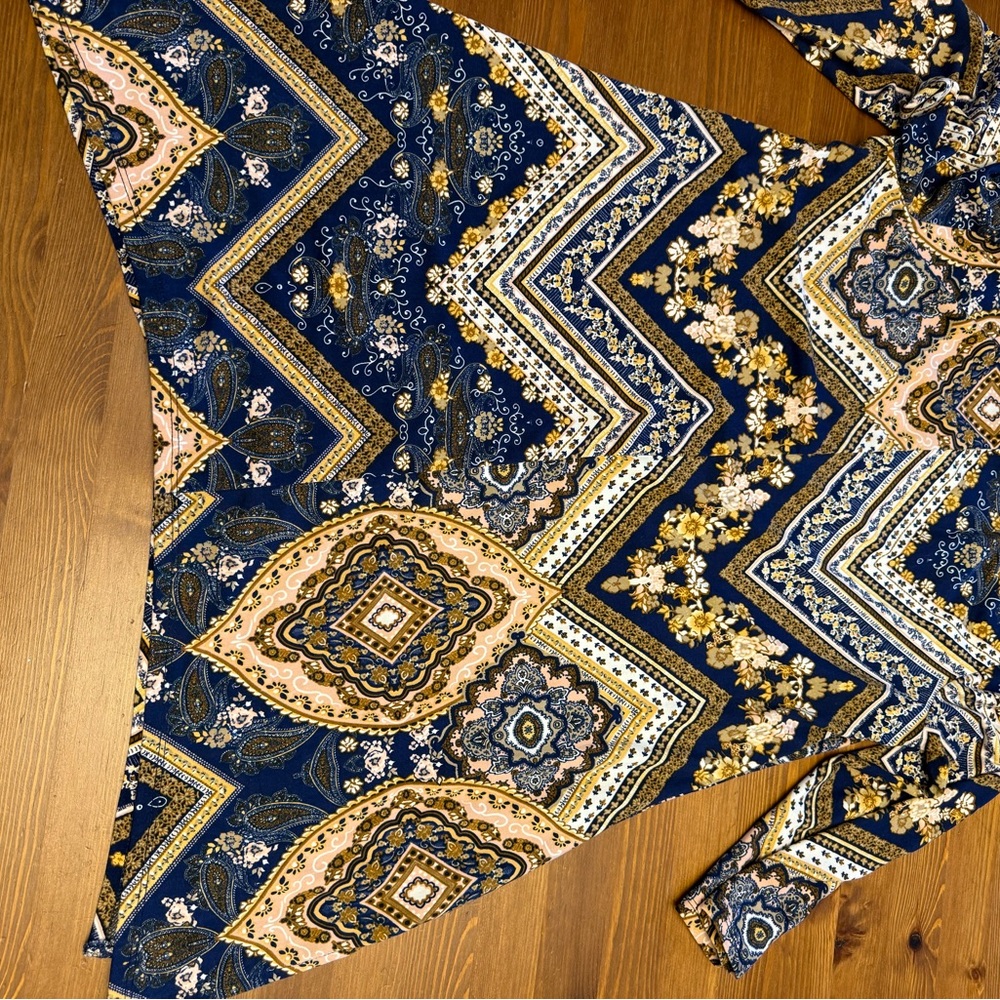 Boho Geometric Pattern Tunic - Picture 3 of 4